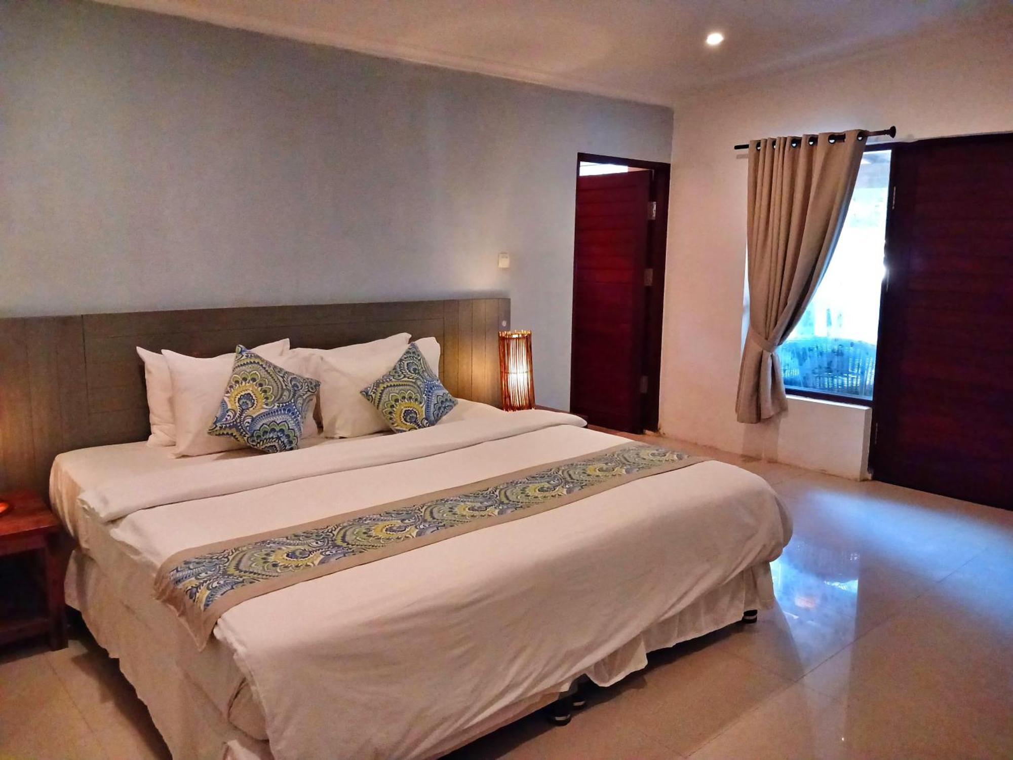 Scallywags Club Resort 4*